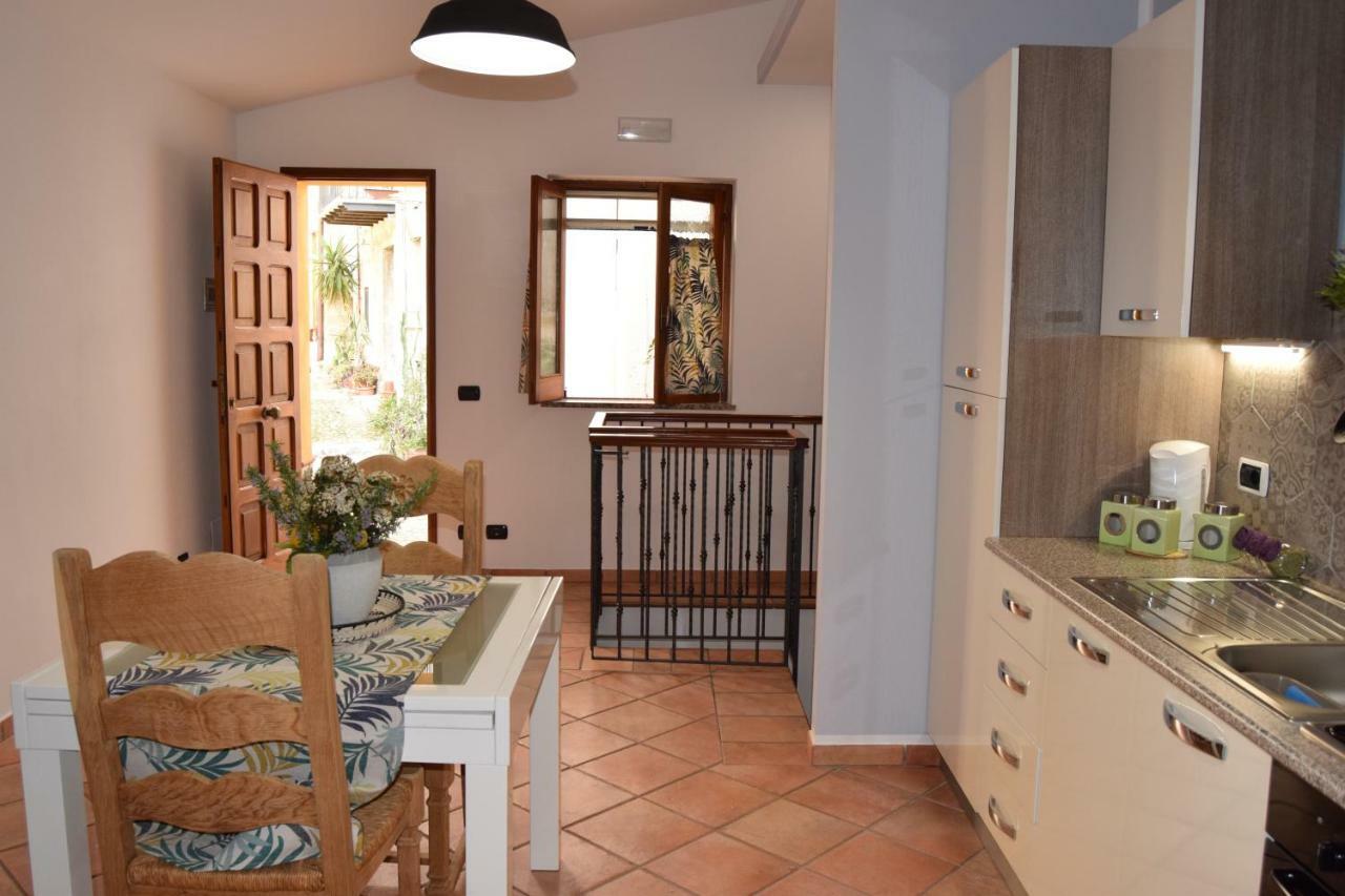 Domunua Holiday House Cefalù Exteriör bild