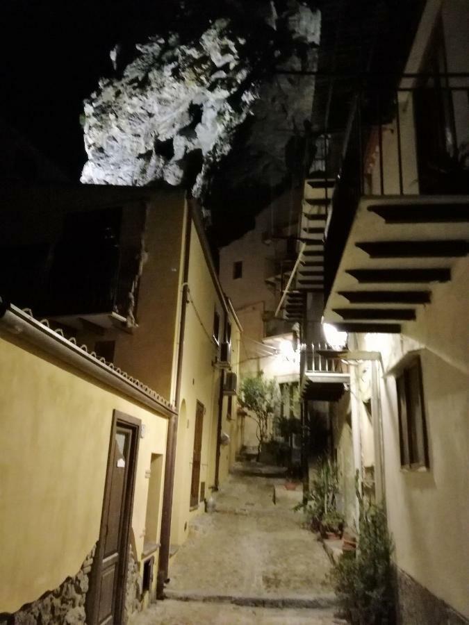 Domunua Holiday House Cefalù Exteriör bild