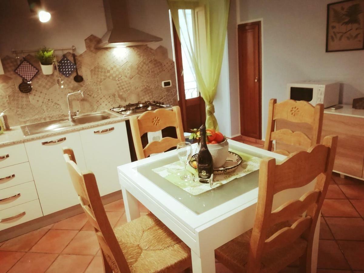 Domunua Holiday House Cefalù Exteriör bild