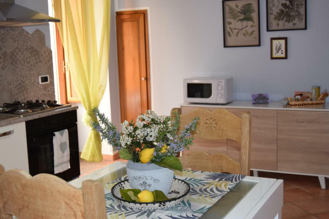 Domunua Holiday House Cefalù Exteriör bild
